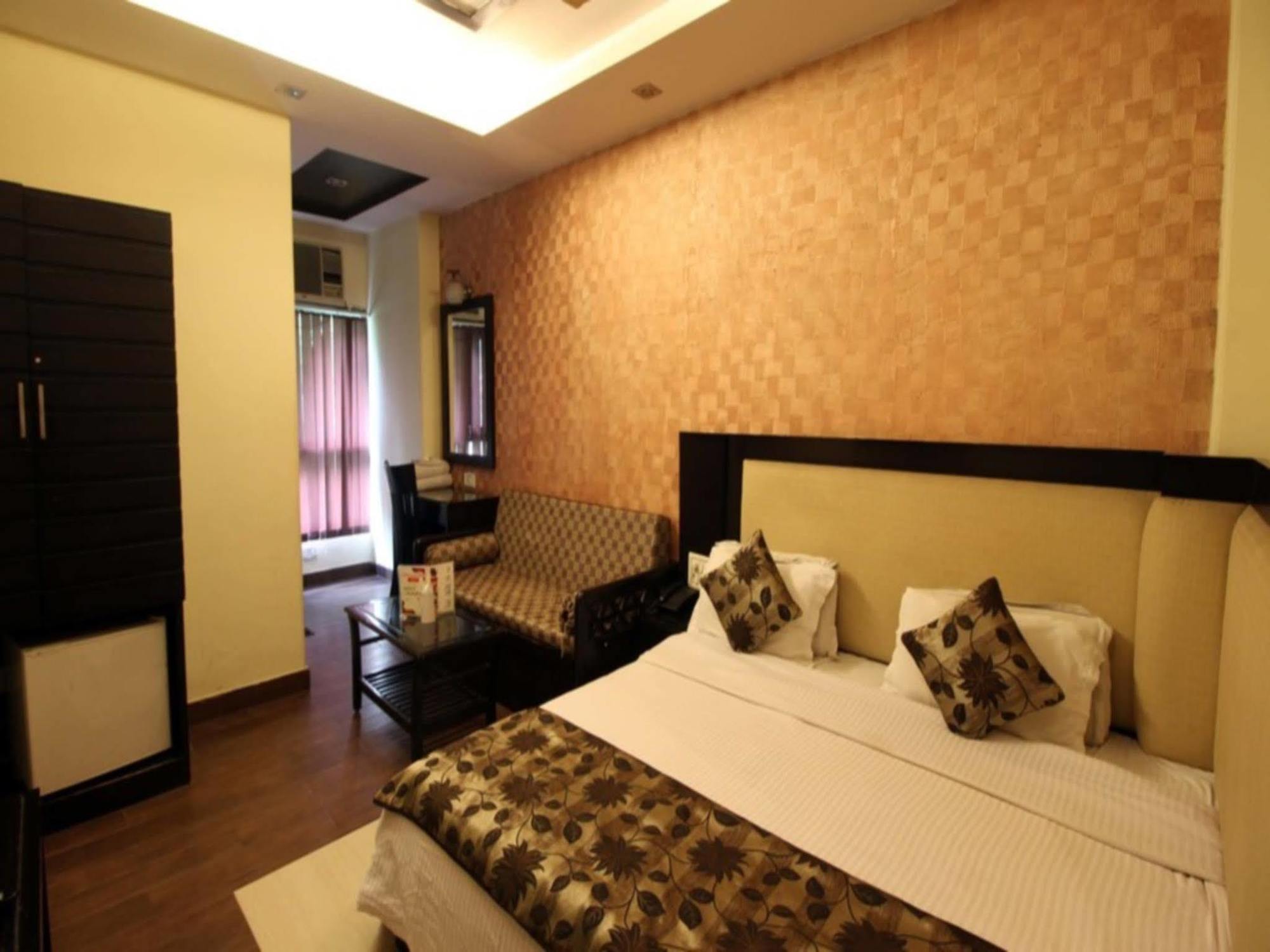 Arihant Inn-Near Blk Hospital New Delhi Exterior photo